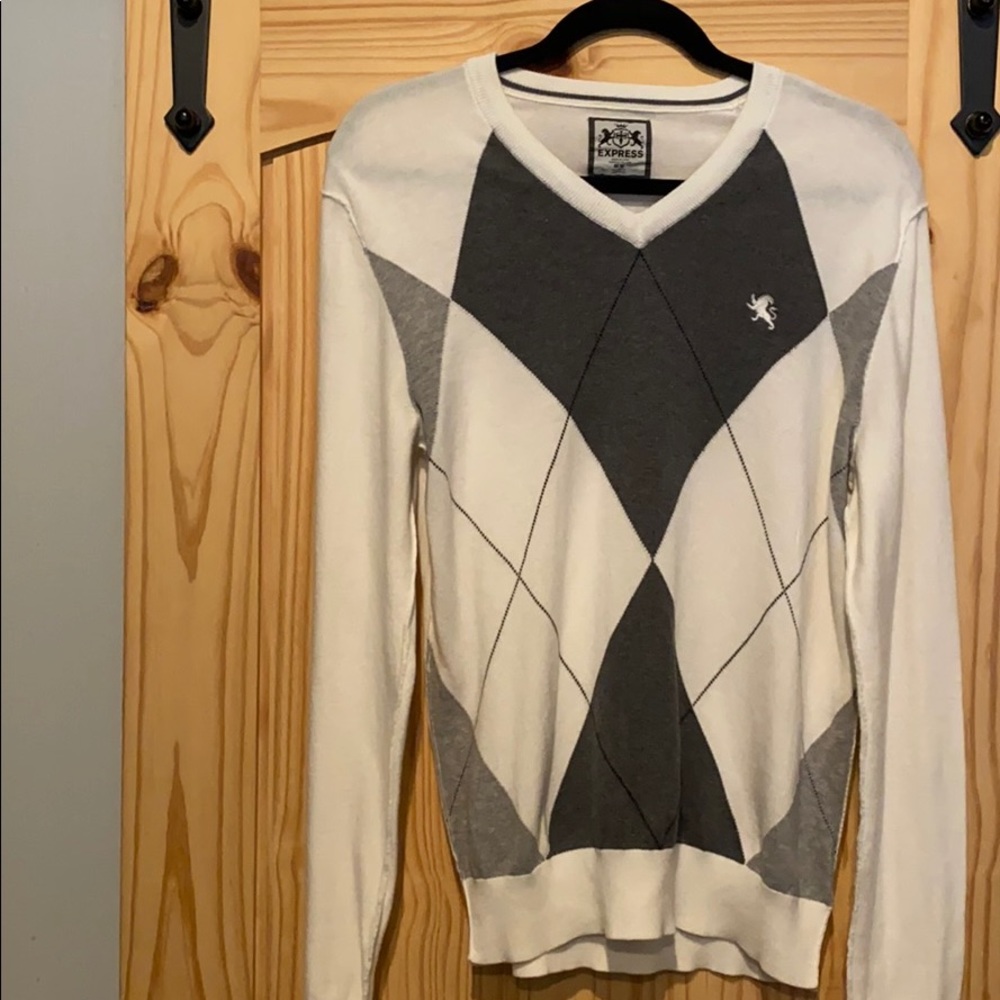 Men’s Express Argyle Vneck Sweater - Medium
